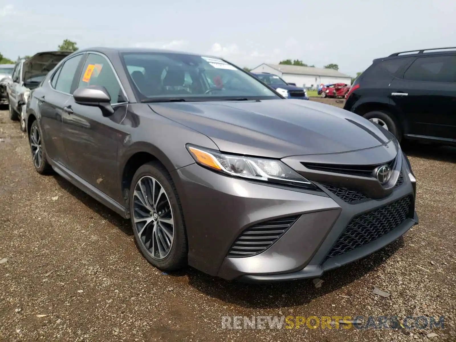 1 Photograph of a damaged car 4T1G11AK5LU887332 TOYOTA CAMRY 2020