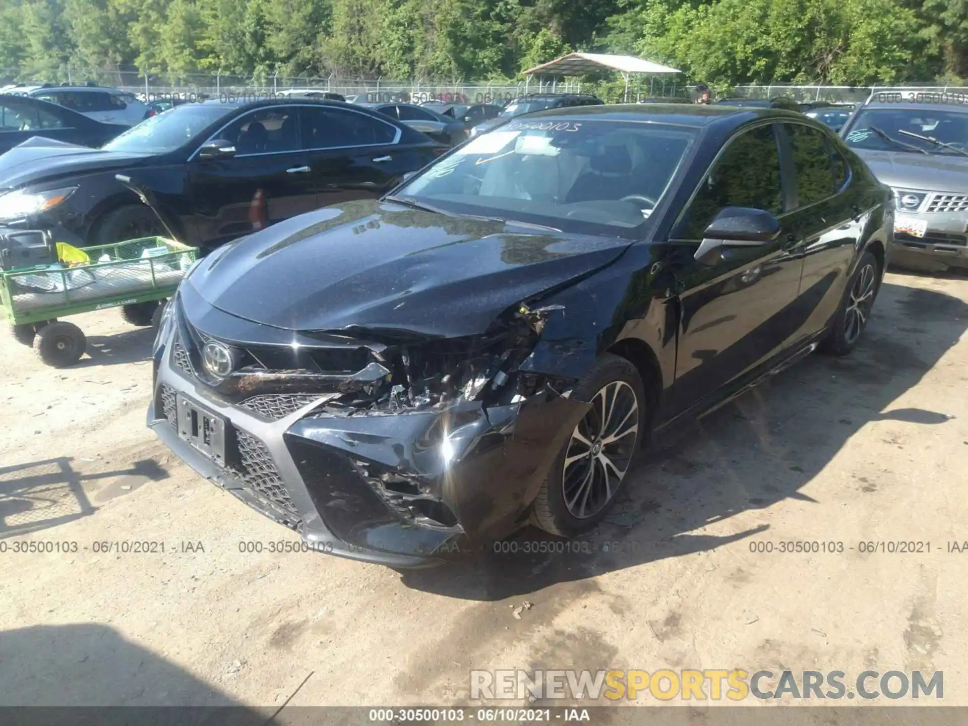 6 Photograph of a damaged car 4T1G11AK5LU891039 TOYOTA CAMRY 2020