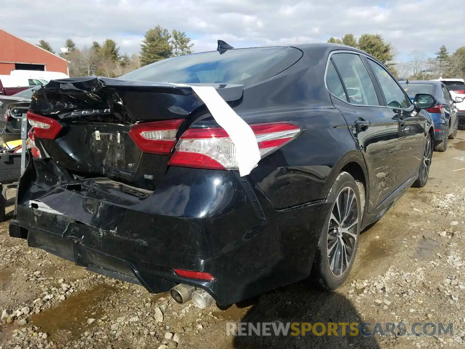 4 Photograph of a damaged car 4T1G11AK5LU891557 TOYOTA CAMRY 2020