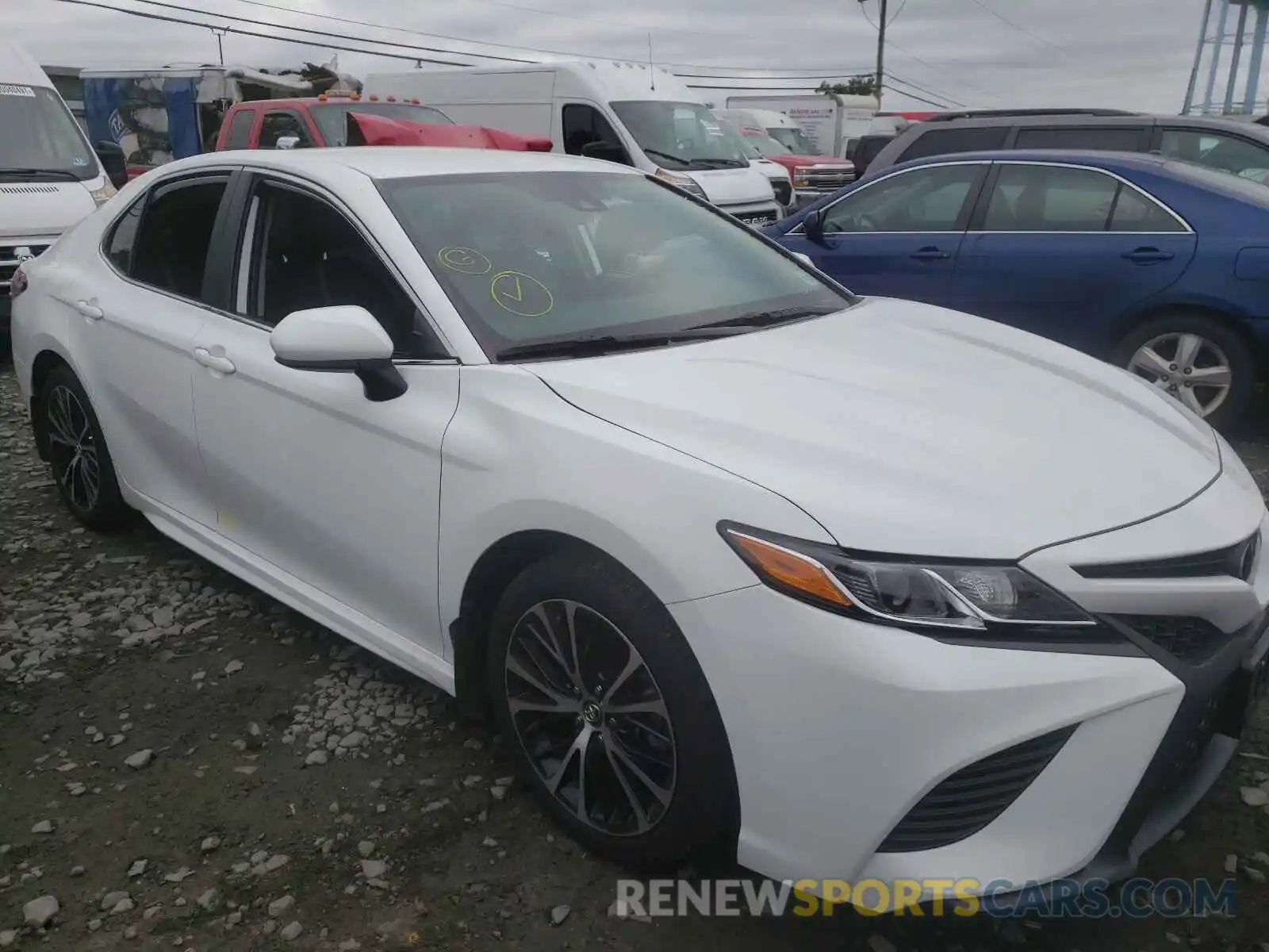 1 Photograph of a damaged car 4T1G11AK5LU894314 TOYOTA CAMRY 2020