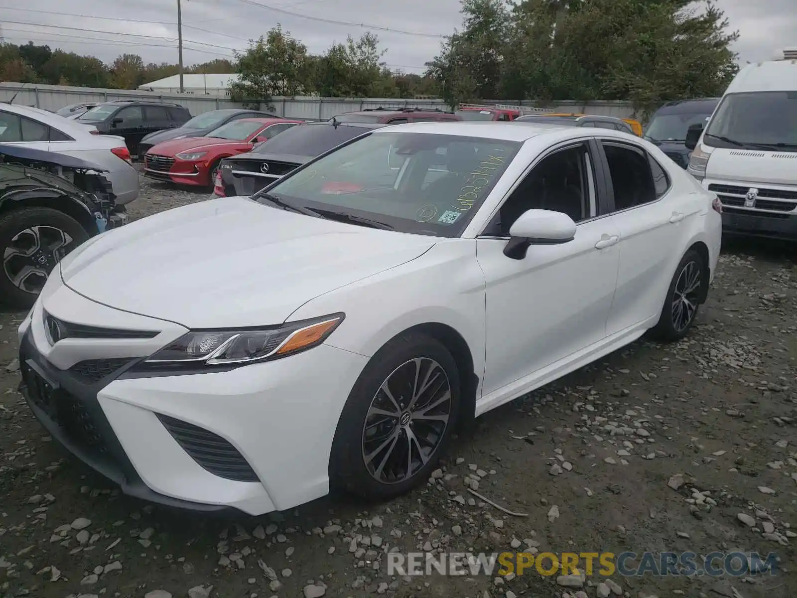 2 Photograph of a damaged car 4T1G11AK5LU894314 TOYOTA CAMRY 2020