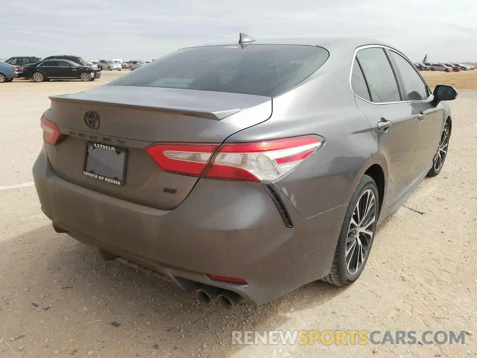 4 Photograph of a damaged car 4T1G11AK5LU894622 TOYOTA CAMRY 2020