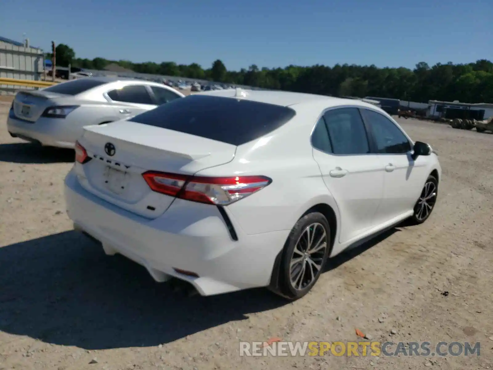 4 Photograph of a damaged car 4T1G11AK5LU894989 TOYOTA CAMRY 2020