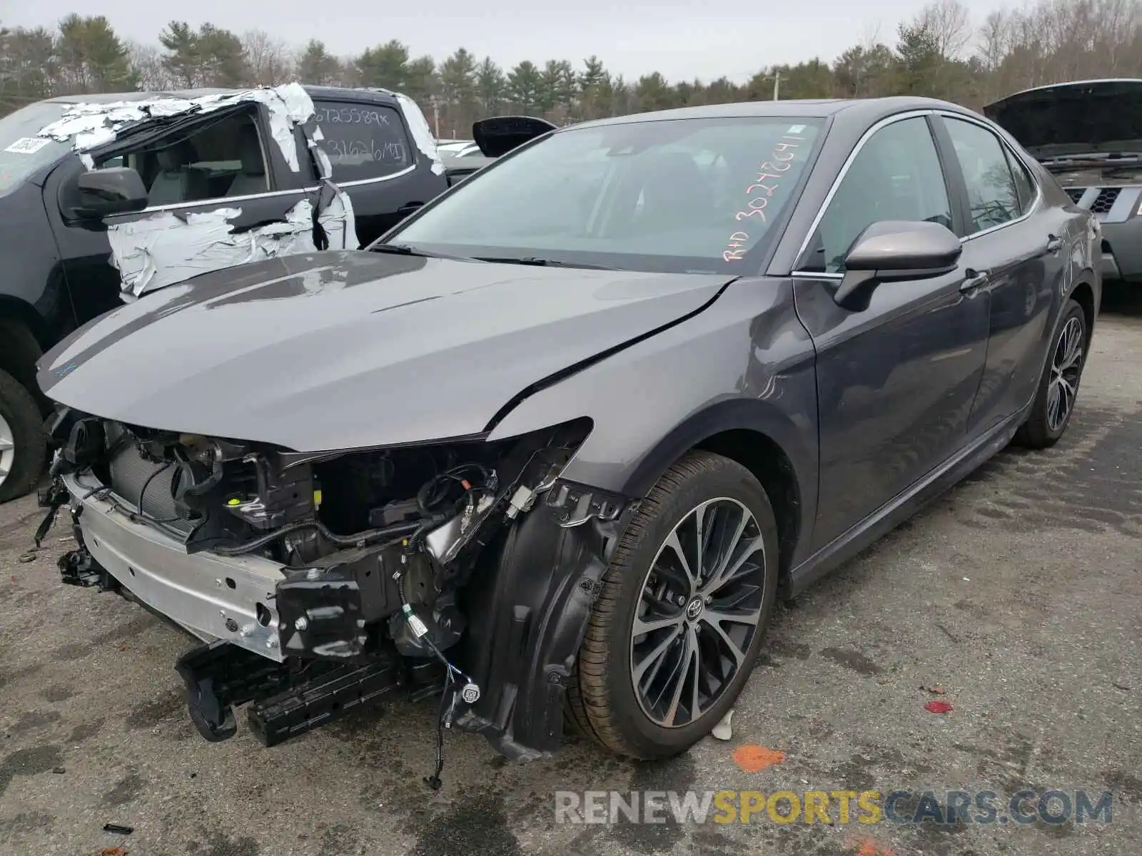 2 Photograph of a damaged car 4T1G11AK5LU896130 TOYOTA CAMRY 2020