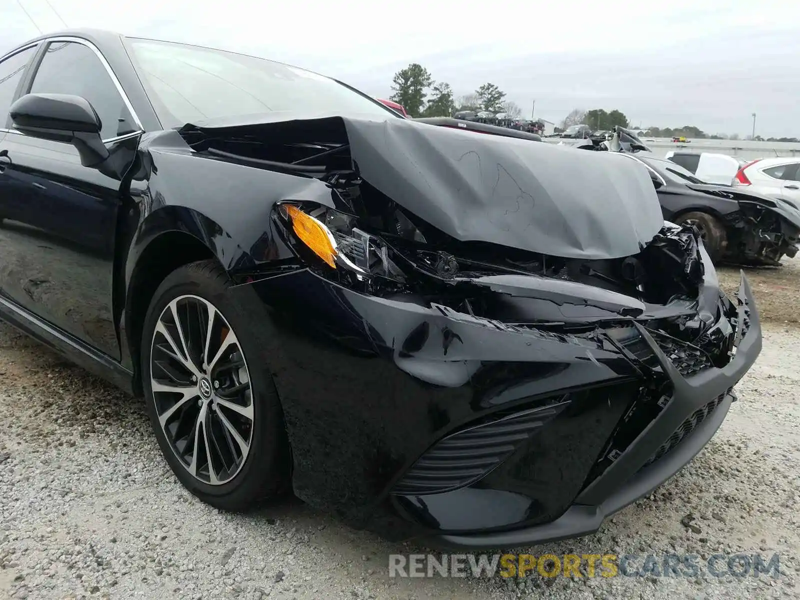 9 Photograph of a damaged car 4T1G11AK5LU902153 TOYOTA CAMRY 2020