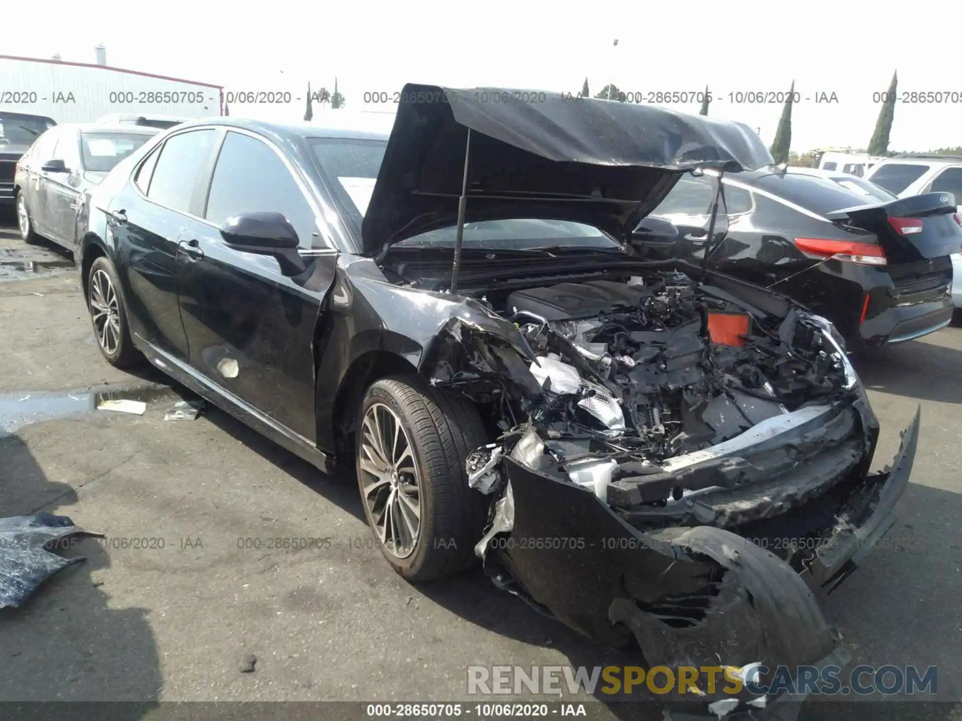 1 Photograph of a damaged car 4T1G11AK5LU902394 TOYOTA CAMRY 2020