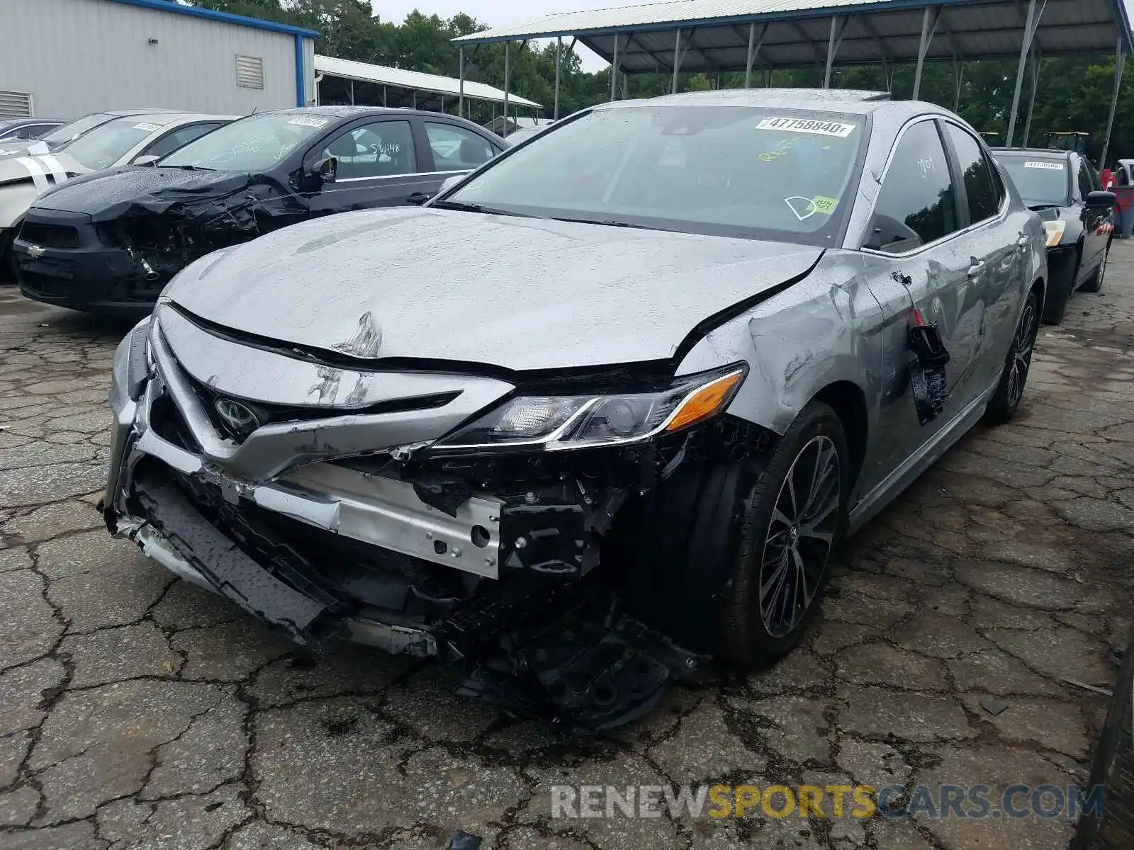 2 Photograph of a damaged car 4T1G11AK5LU903528 TOYOTA CAMRY 2020