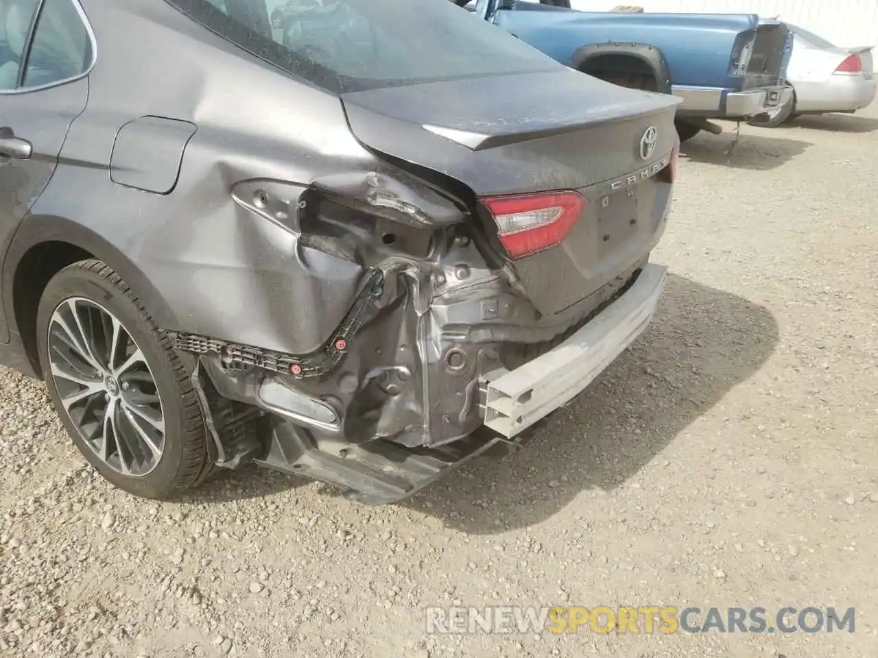 9 Photograph of a damaged car 4T1G11AK5LU914223 TOYOTA CAMRY 2020