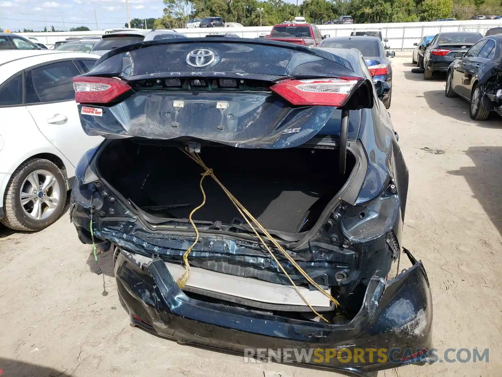 9 Photograph of a damaged car 4T1G11AK5LU915114 TOYOTA CAMRY 2020