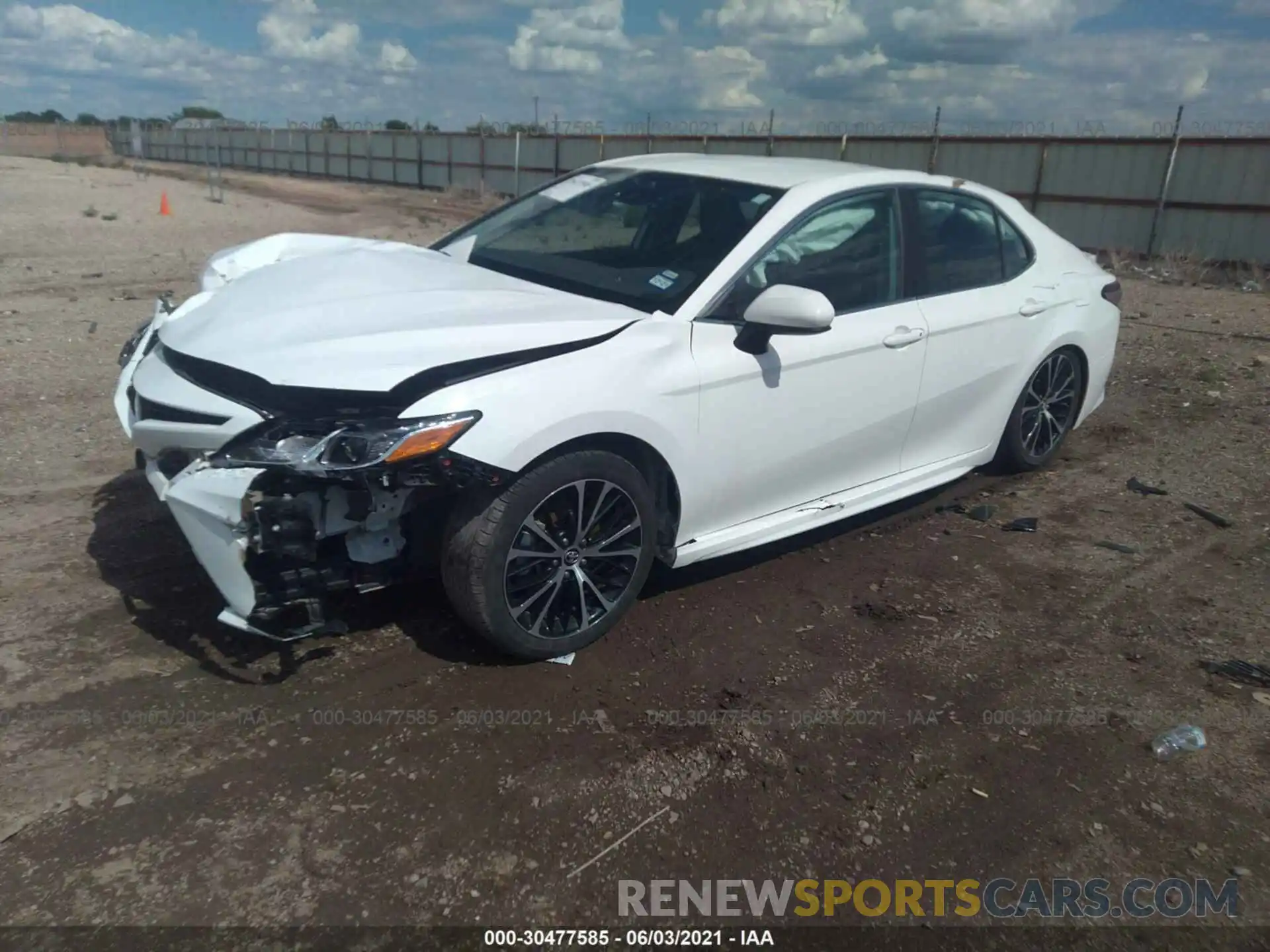 2 Photograph of a damaged car 4T1G11AK5LU915842 TOYOTA CAMRY 2020