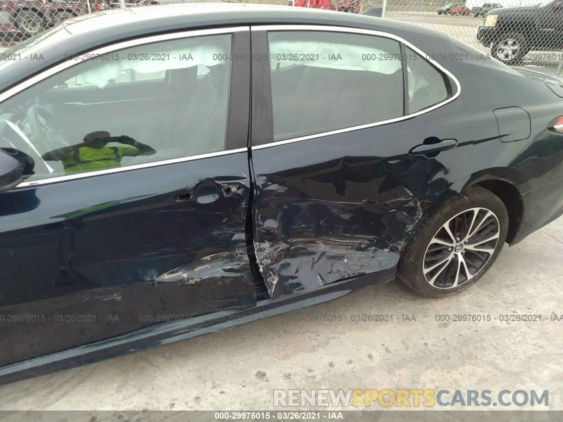 6 Photograph of a damaged car 4T1G11AK5LU916831 TOYOTA CAMRY 2020