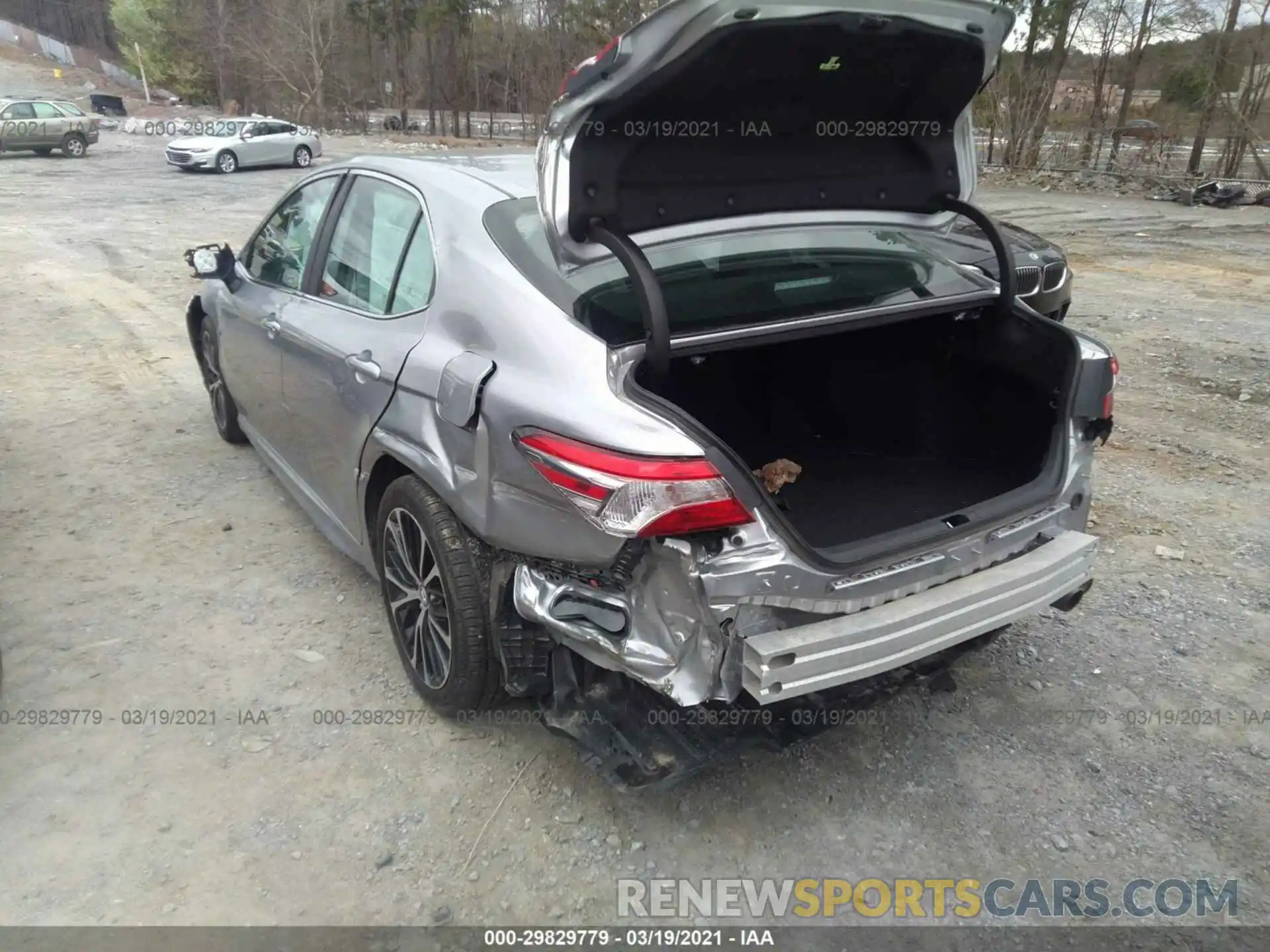 6 Photograph of a damaged car 4T1G11AK5LU921592 TOYOTA CAMRY 2020
