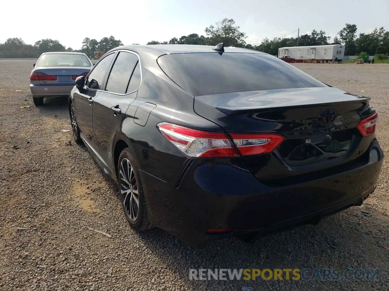 3 Photograph of a damaged car 4T1G11AK5LU922578 TOYOTA CAMRY 2020