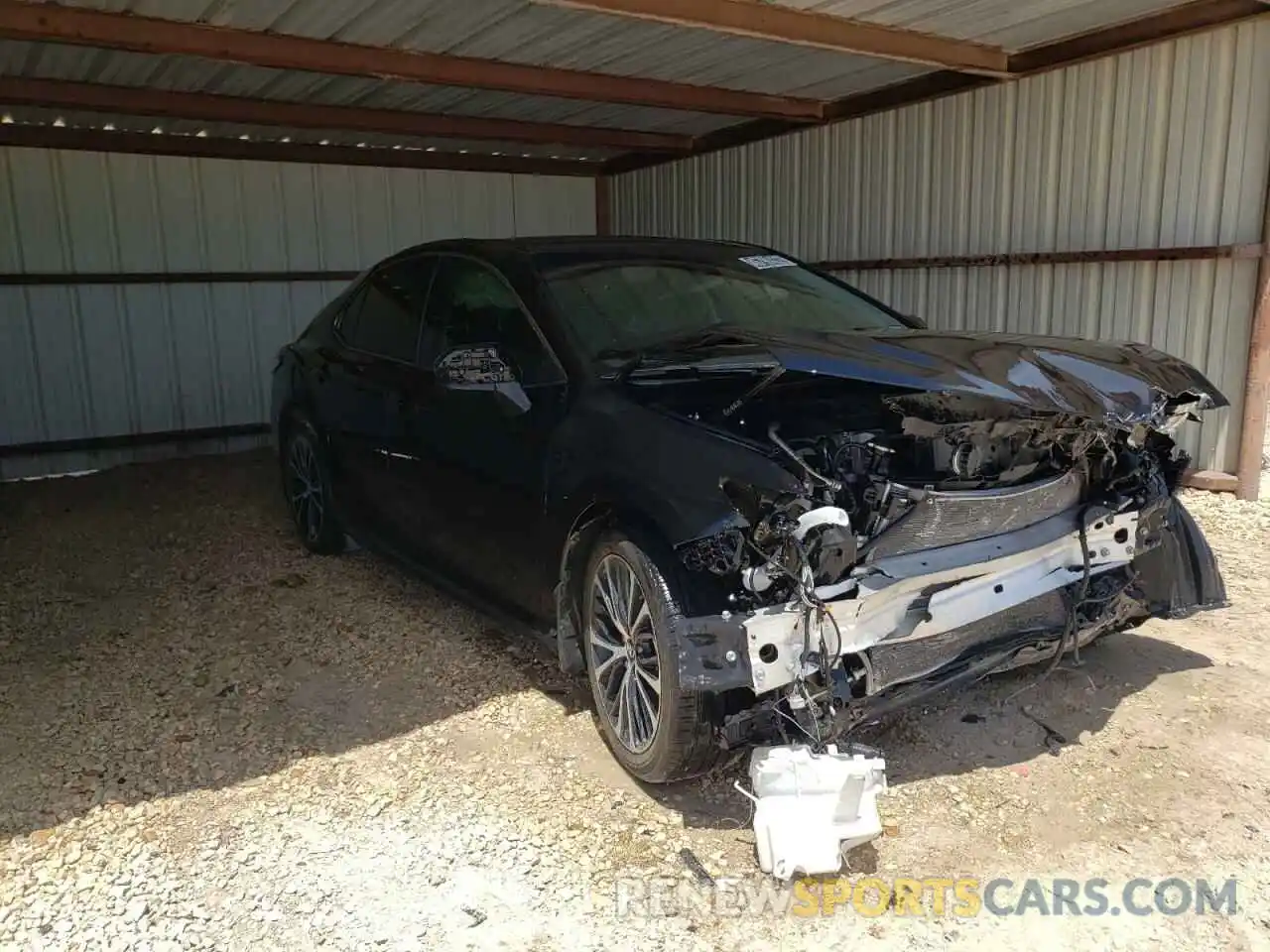 1 Photograph of a damaged car 4T1G11AK5LU924668 TOYOTA CAMRY 2020