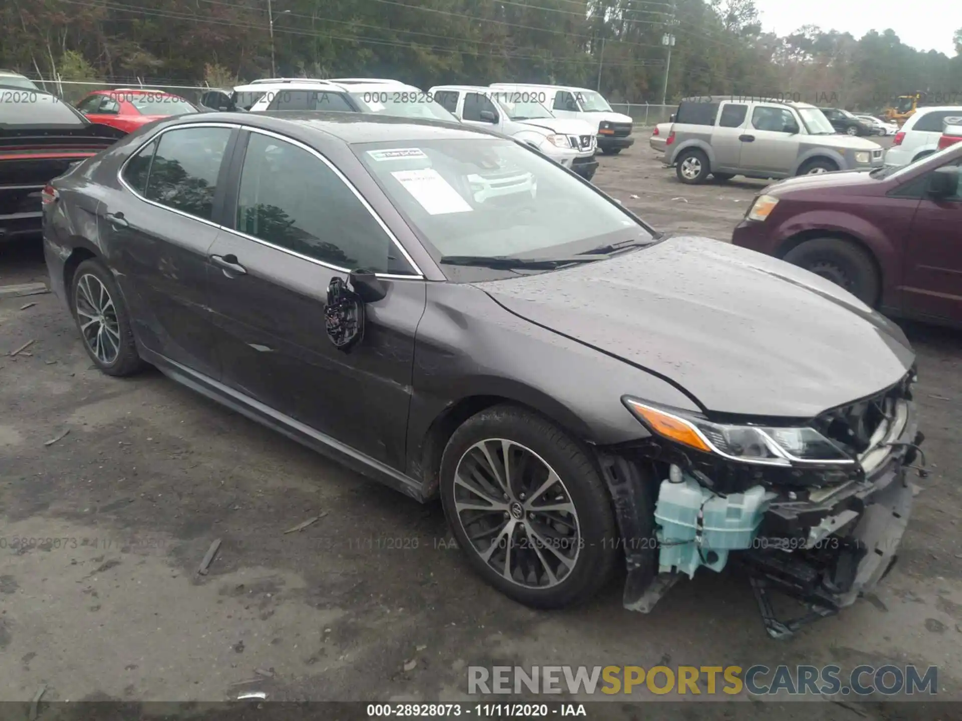 1 Photograph of a damaged car 4T1G11AK5LU924735 TOYOTA CAMRY 2020