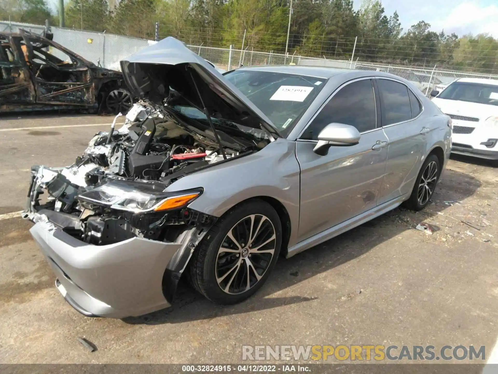 2 Photograph of a damaged car 4T1G11AK5LU925142 TOYOTA CAMRY 2020