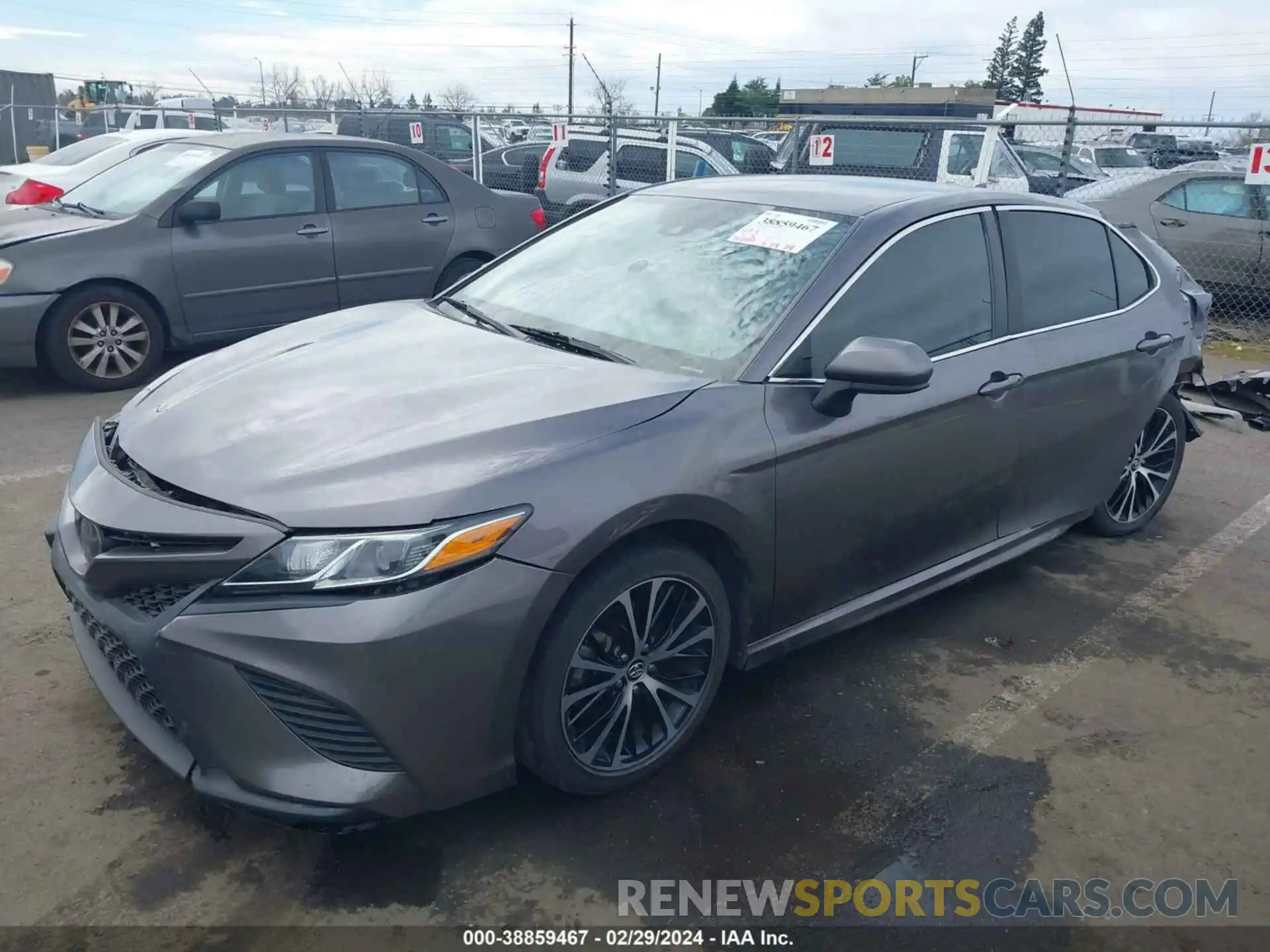 2 Photograph of a damaged car 4T1G11AK5LU927392 TOYOTA CAMRY 2020