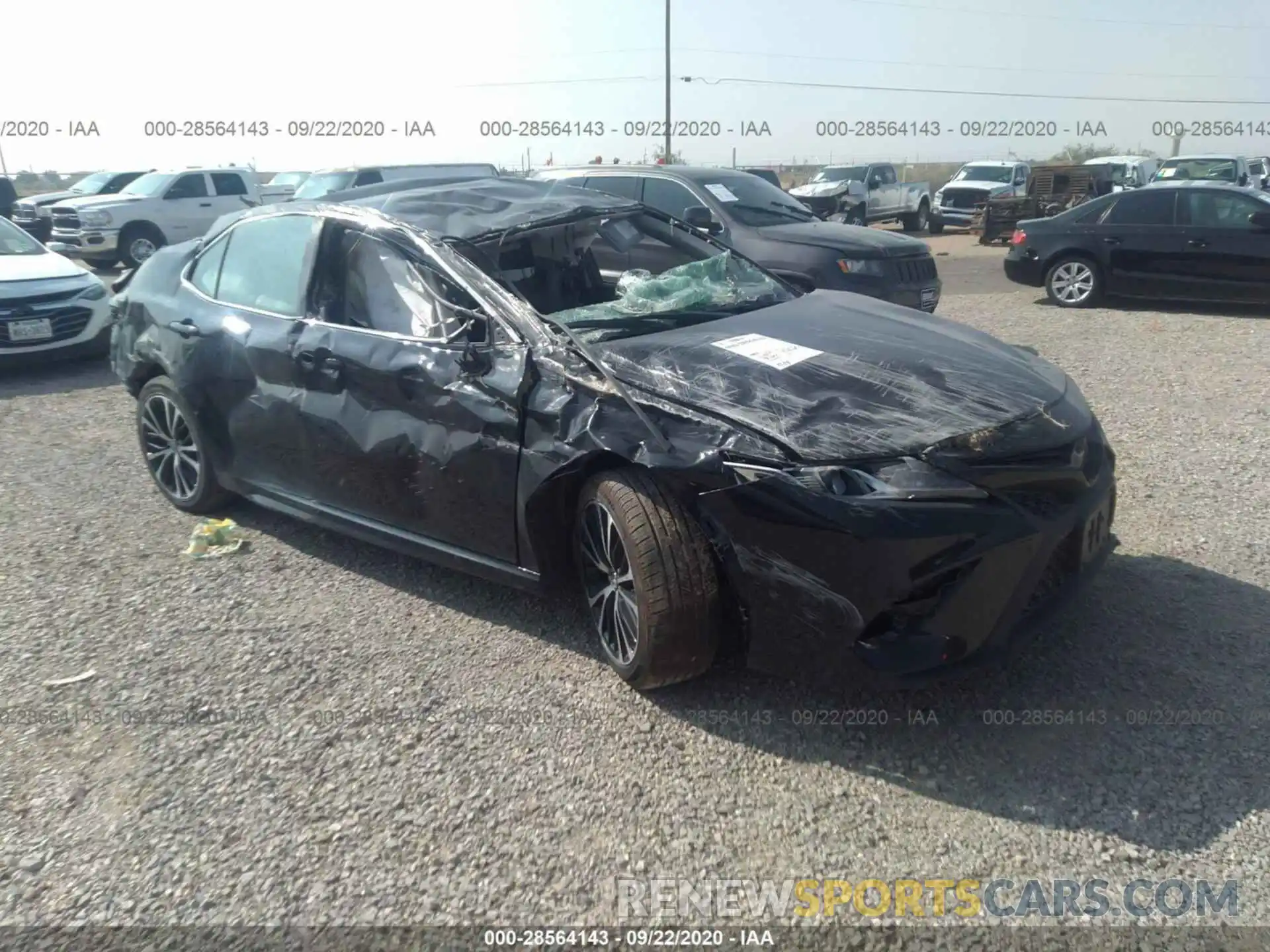 1 Photograph of a damaged car 4T1G11AK5LU928512 TOYOTA CAMRY 2020