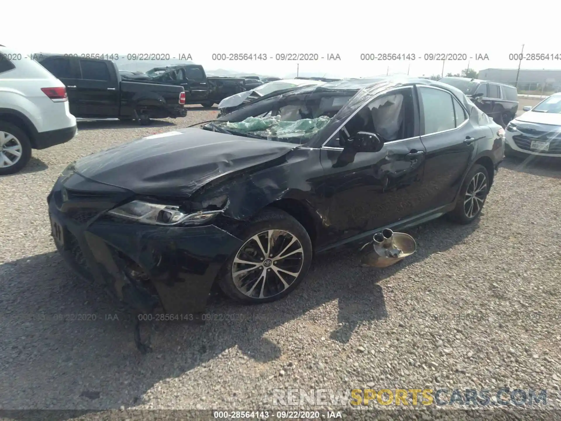 2 Photograph of a damaged car 4T1G11AK5LU928512 TOYOTA CAMRY 2020