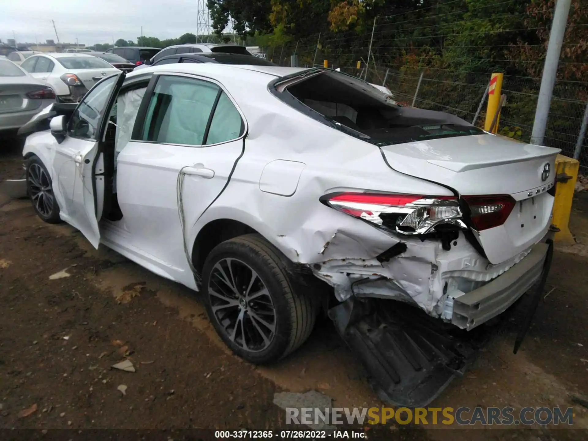 3 Photograph of a damaged car 4T1G11AK5LU928669 TOYOTA CAMRY 2020