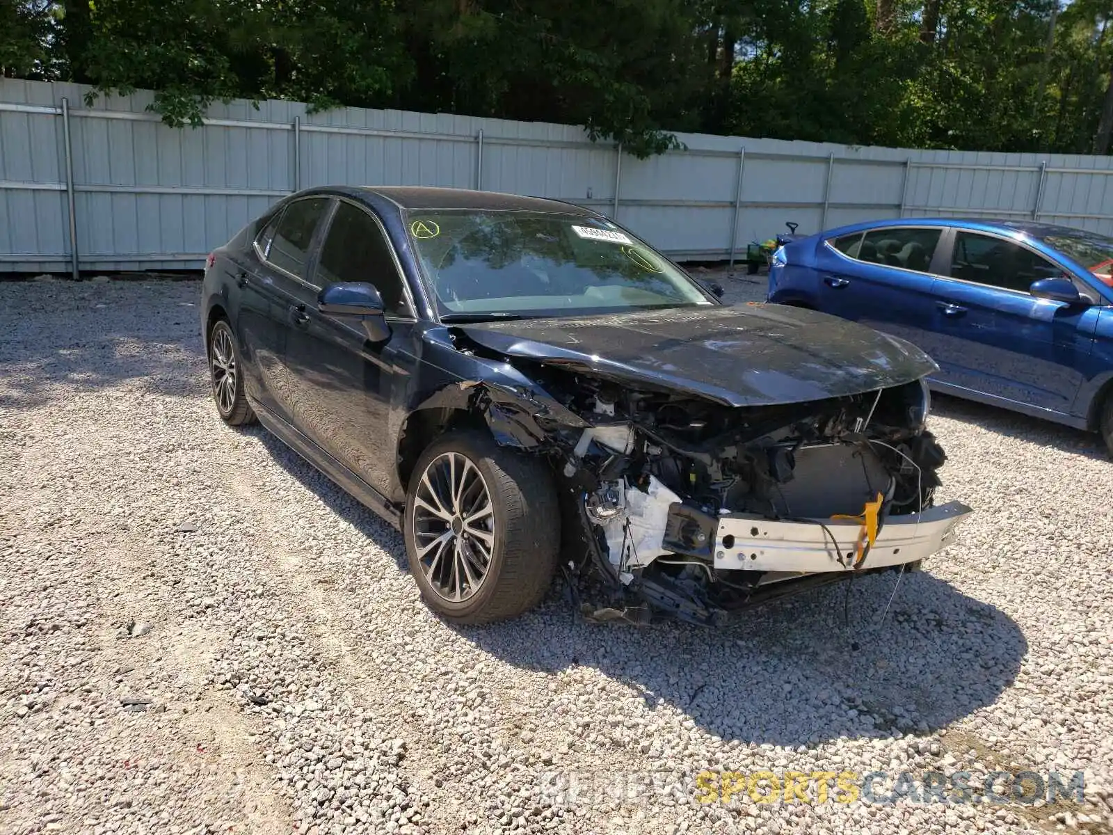 1 Photograph of a damaged car 4T1G11AK5LU935993 TOYOTA CAMRY 2020