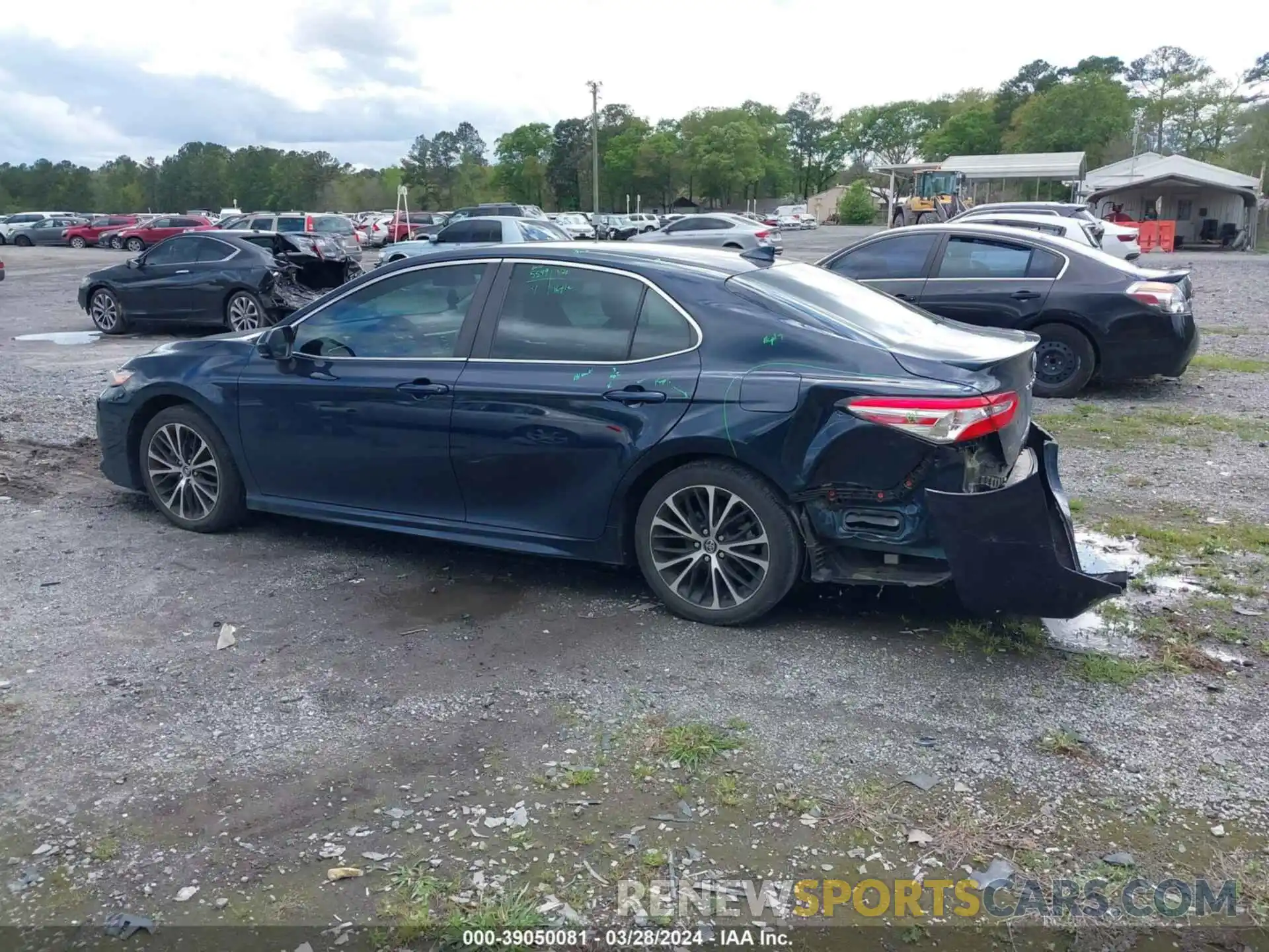 3 Photograph of a damaged car 4T1G11AK5LU945326 TOYOTA CAMRY 2020