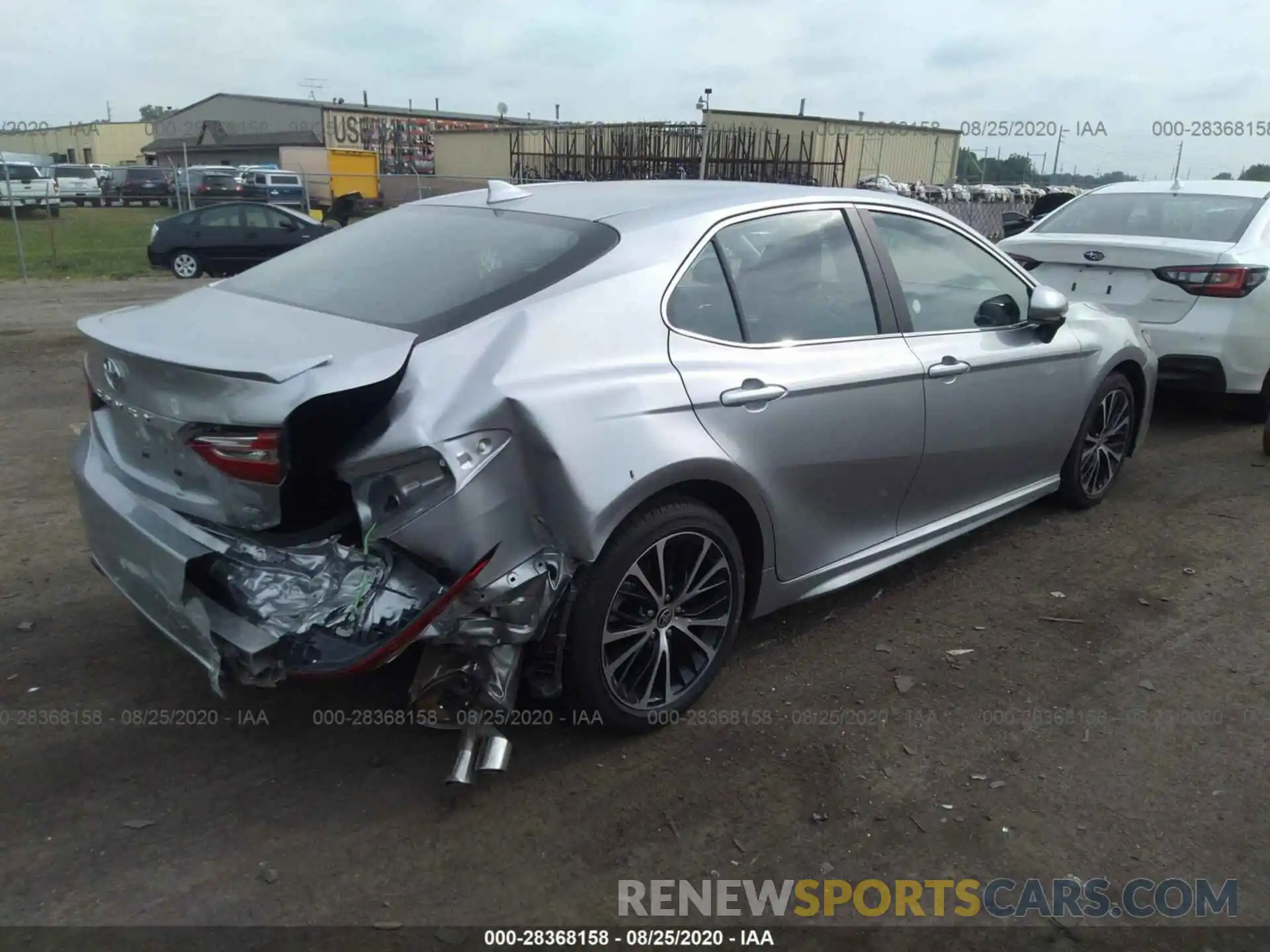 4 Photograph of a damaged car 4T1G11AK5LU946721 TOYOTA CAMRY 2020