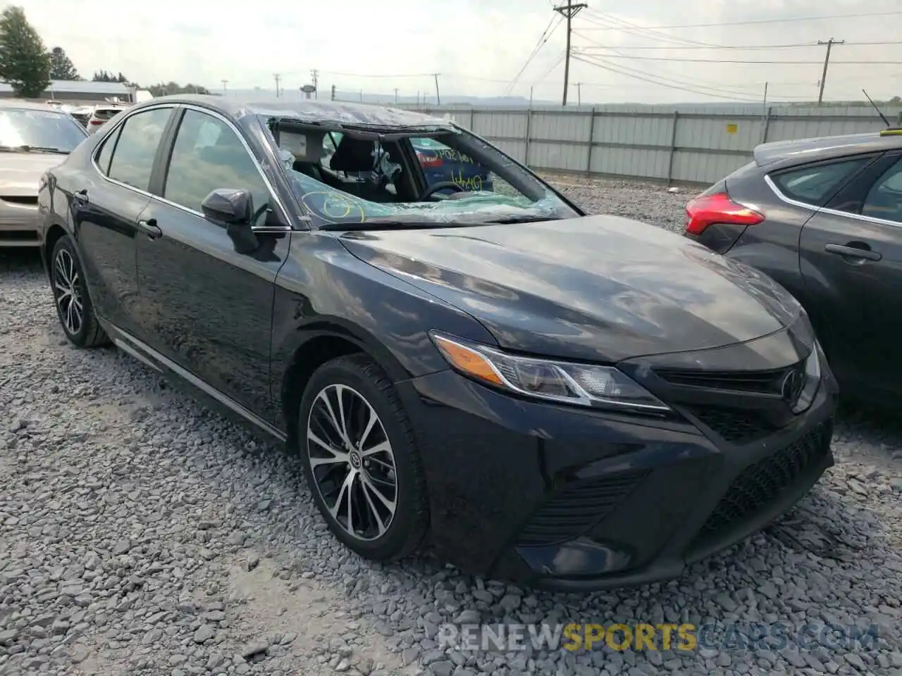 1 Photograph of a damaged car 4T1G11AK5LU952907 TOYOTA CAMRY 2020