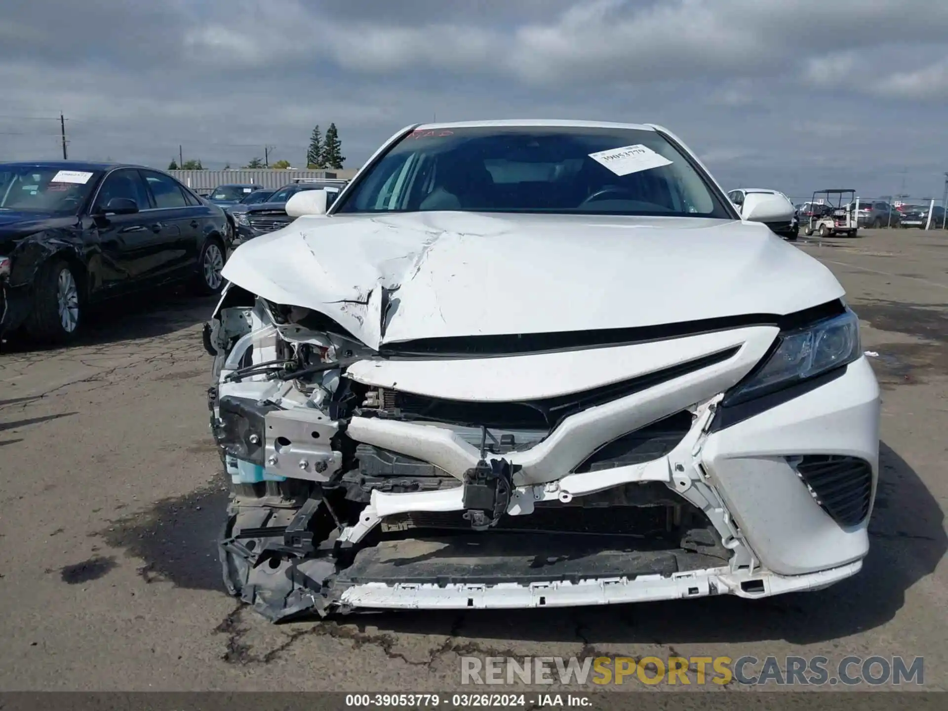 13 Photograph of a damaged car 4T1G11AK5LU962711 TOYOTA CAMRY 2020