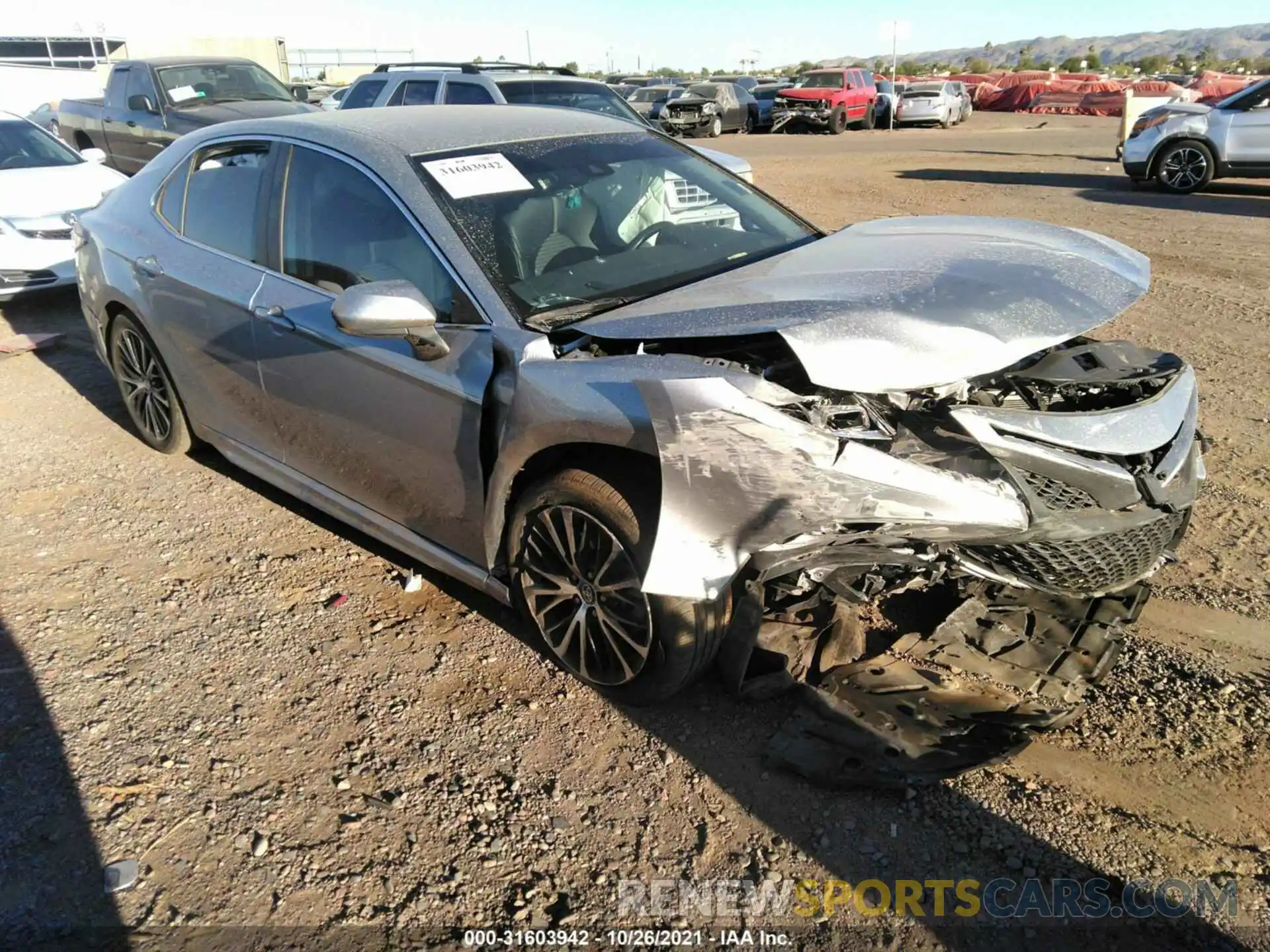 1 Photograph of a damaged car 4T1G11AK5LU963728 TOYOTA CAMRY 2020