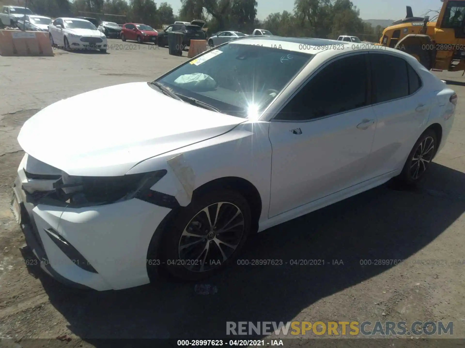 2 Photograph of a damaged car 4T1G11AK5LU980478 TOYOTA CAMRY 2020