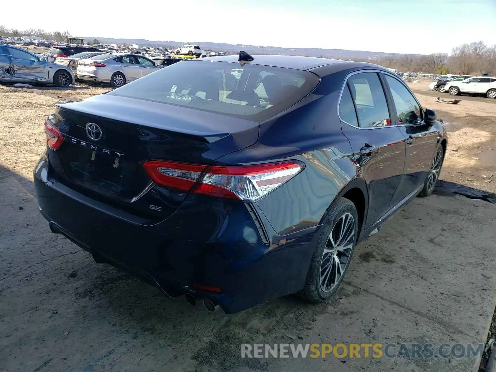 4 Photograph of a damaged car 4T1G11AK5LU987463 TOYOTA CAMRY 2020