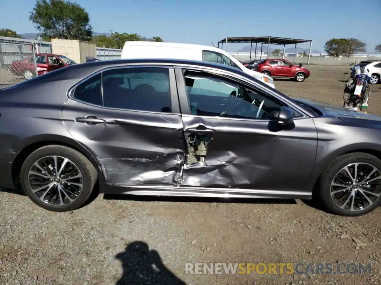 9 Photograph of a damaged car 4T1G11AK5LU987723 TOYOTA CAMRY 2020