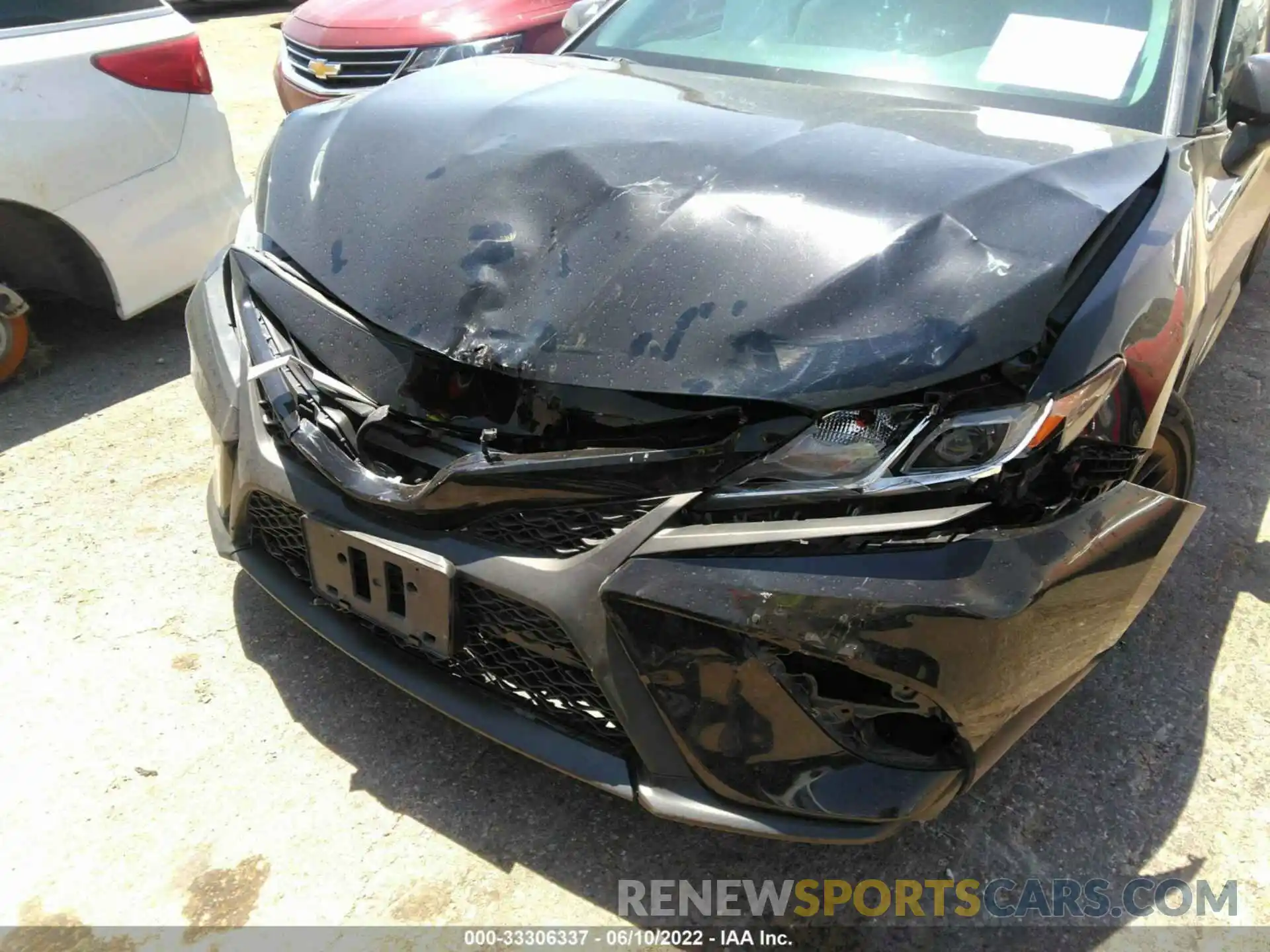 6 Photograph of a damaged car 4T1G11AK6LU300748 TOYOTA CAMRY 2020