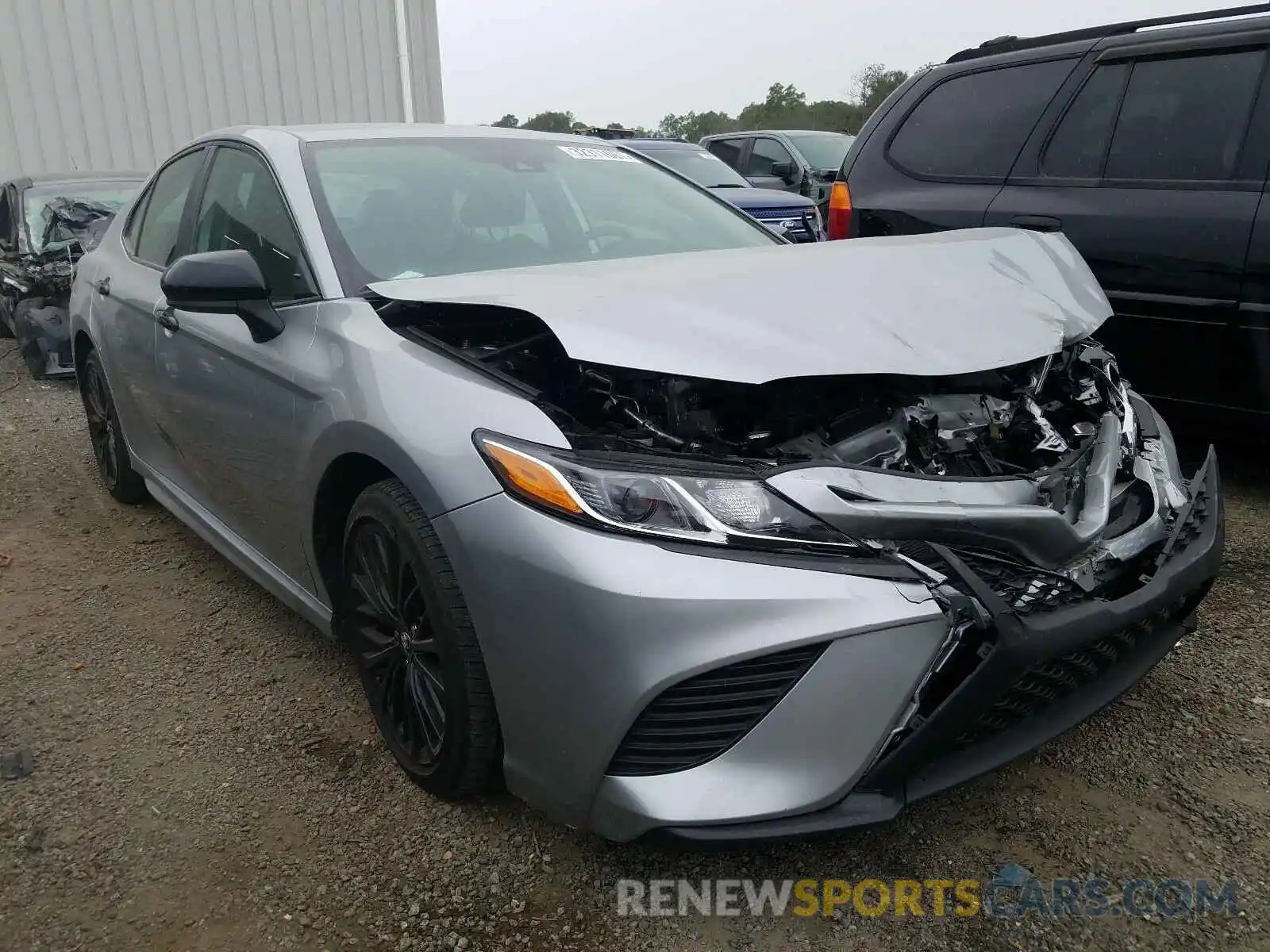 1 Photograph of a damaged car 4T1G11AK6LU303357 TOYOTA CAMRY 2020