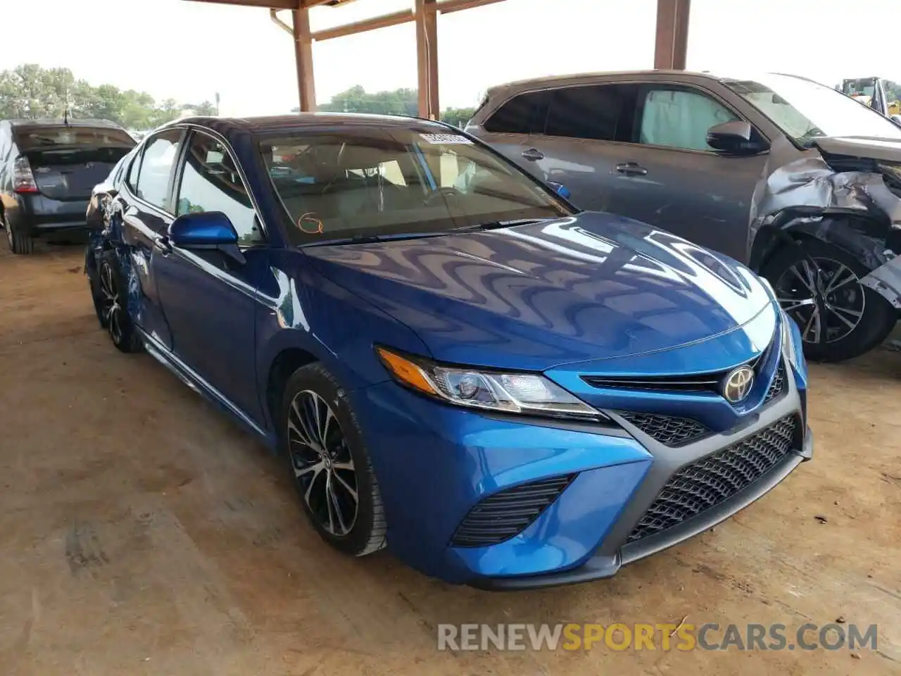 1 Photograph of a damaged car 4T1G11AK6LU308574 TOYOTA CAMRY 2020