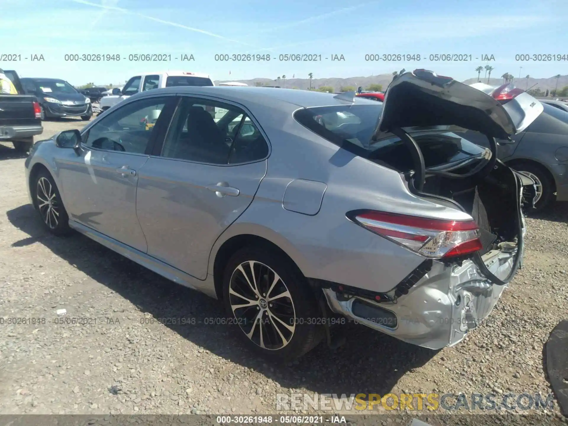 3 Photograph of a damaged car 4T1G11AK6LU308803 TOYOTA CAMRY 2020