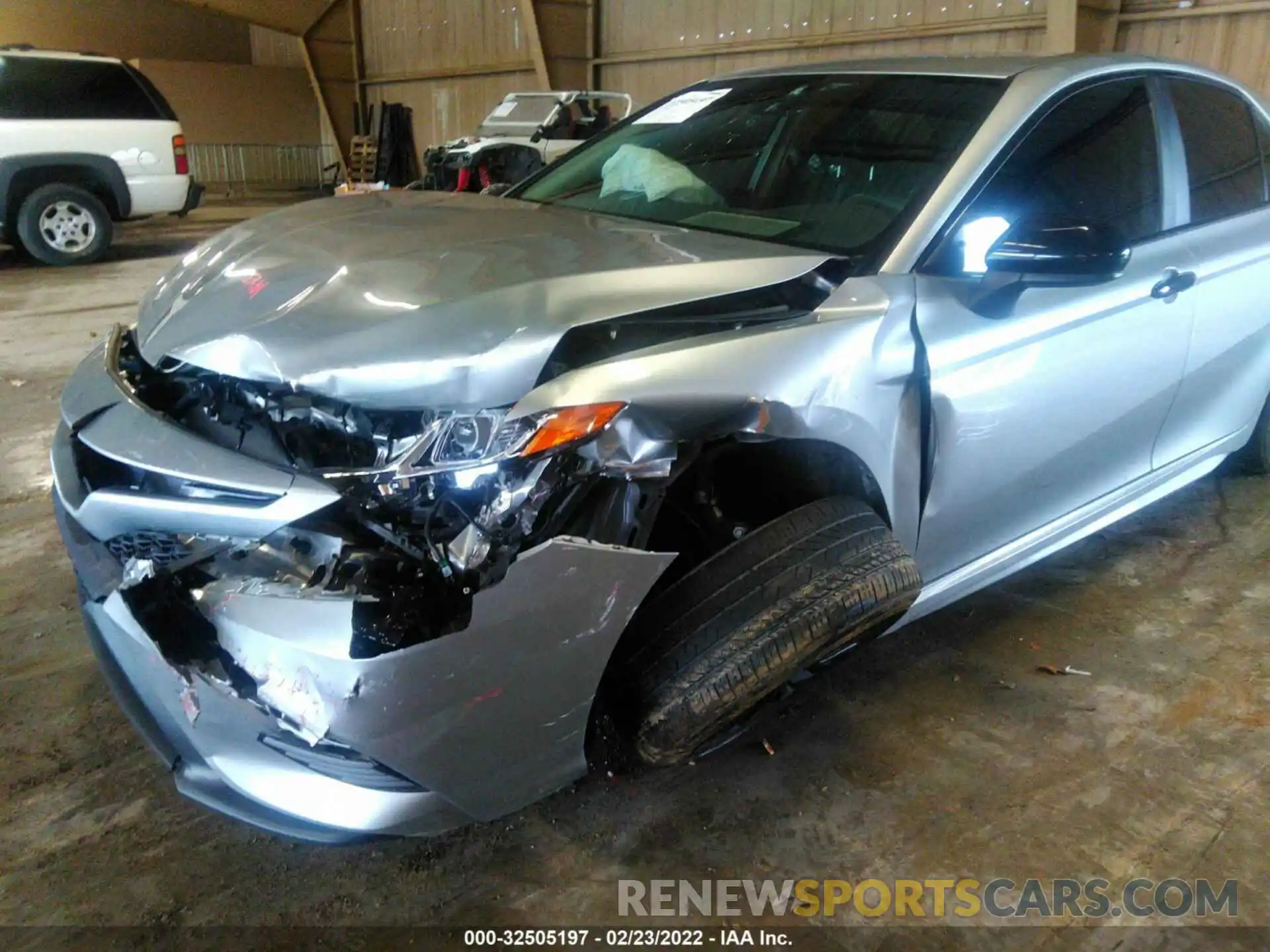 6 Photograph of a damaged car 4T1G11AK6LU311684 TOYOTA CAMRY 2020