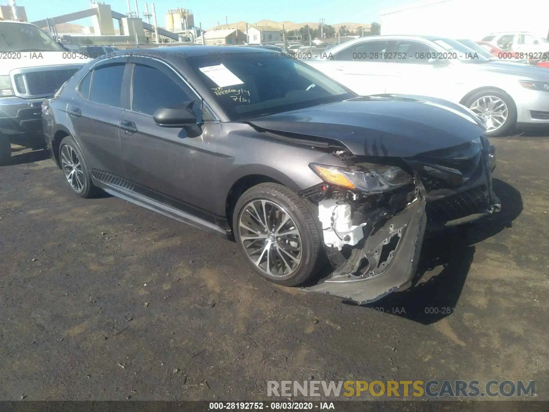 1 Photograph of a damaged car 4T1G11AK6LU316335 TOYOTA CAMRY 2020