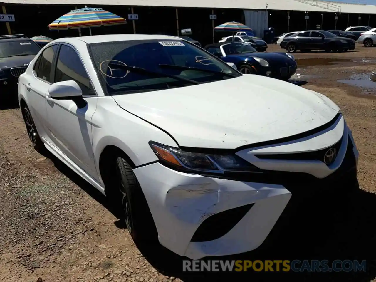 1 Photograph of a damaged car 4T1G11AK6LU317470 TOYOTA CAMRY 2020