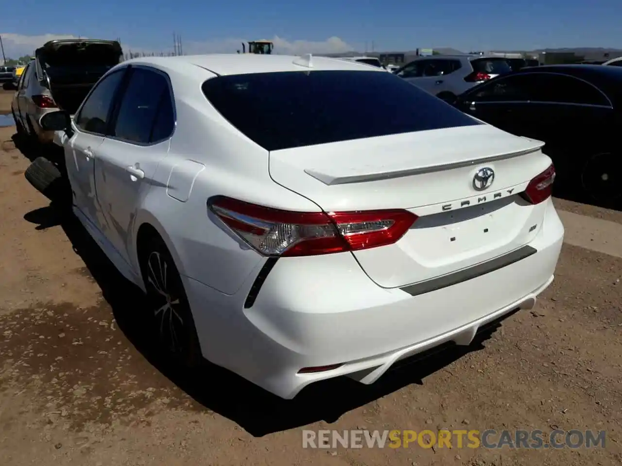 3 Photograph of a damaged car 4T1G11AK6LU317470 TOYOTA CAMRY 2020