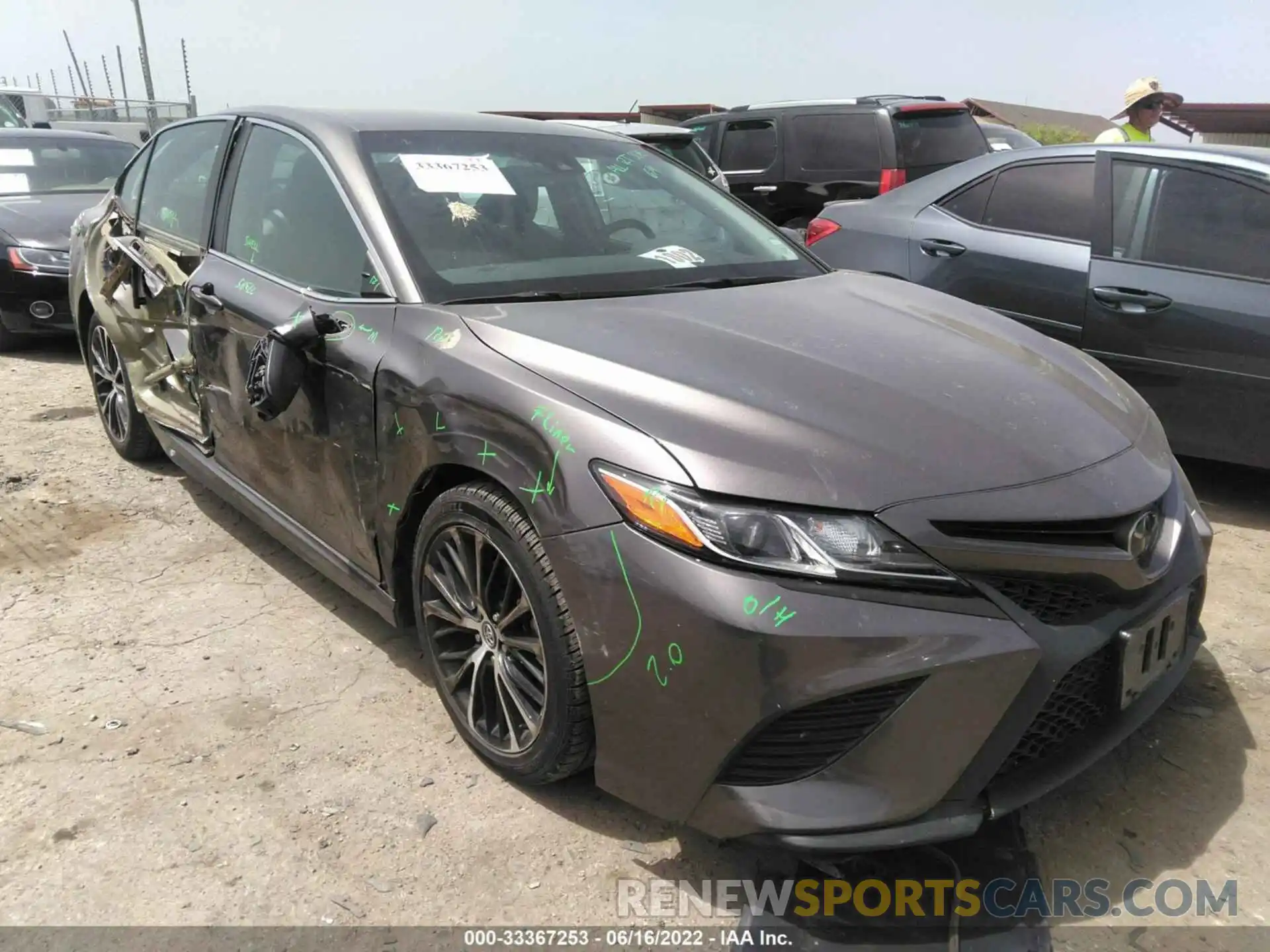 1 Photograph of a damaged car 4T1G11AK6LU318750 TOYOTA CAMRY 2020