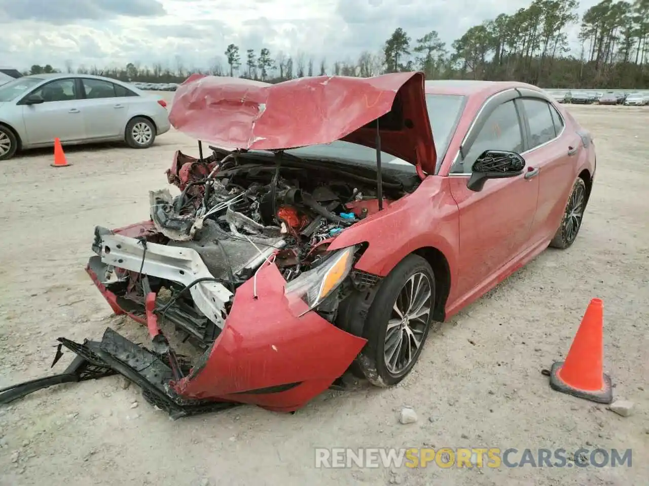 2 Photograph of a damaged car 4T1G11AK6LU319185 TOYOTA CAMRY 2020