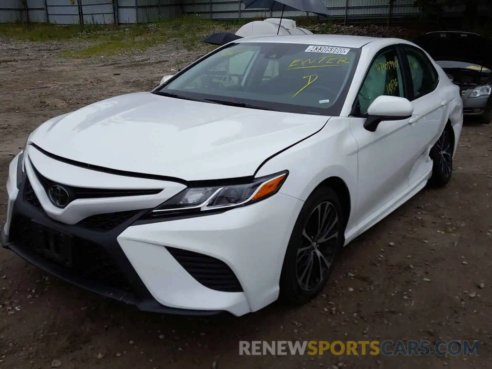 2 Photograph of a damaged car 4T1G11AK6LU324788 TOYOTA CAMRY 2020