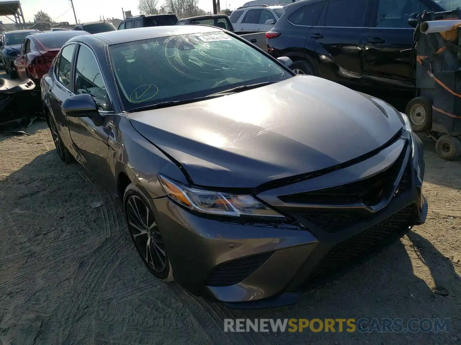 1 Photograph of a damaged car 4T1G11AK6LU325939 TOYOTA CAMRY 2020