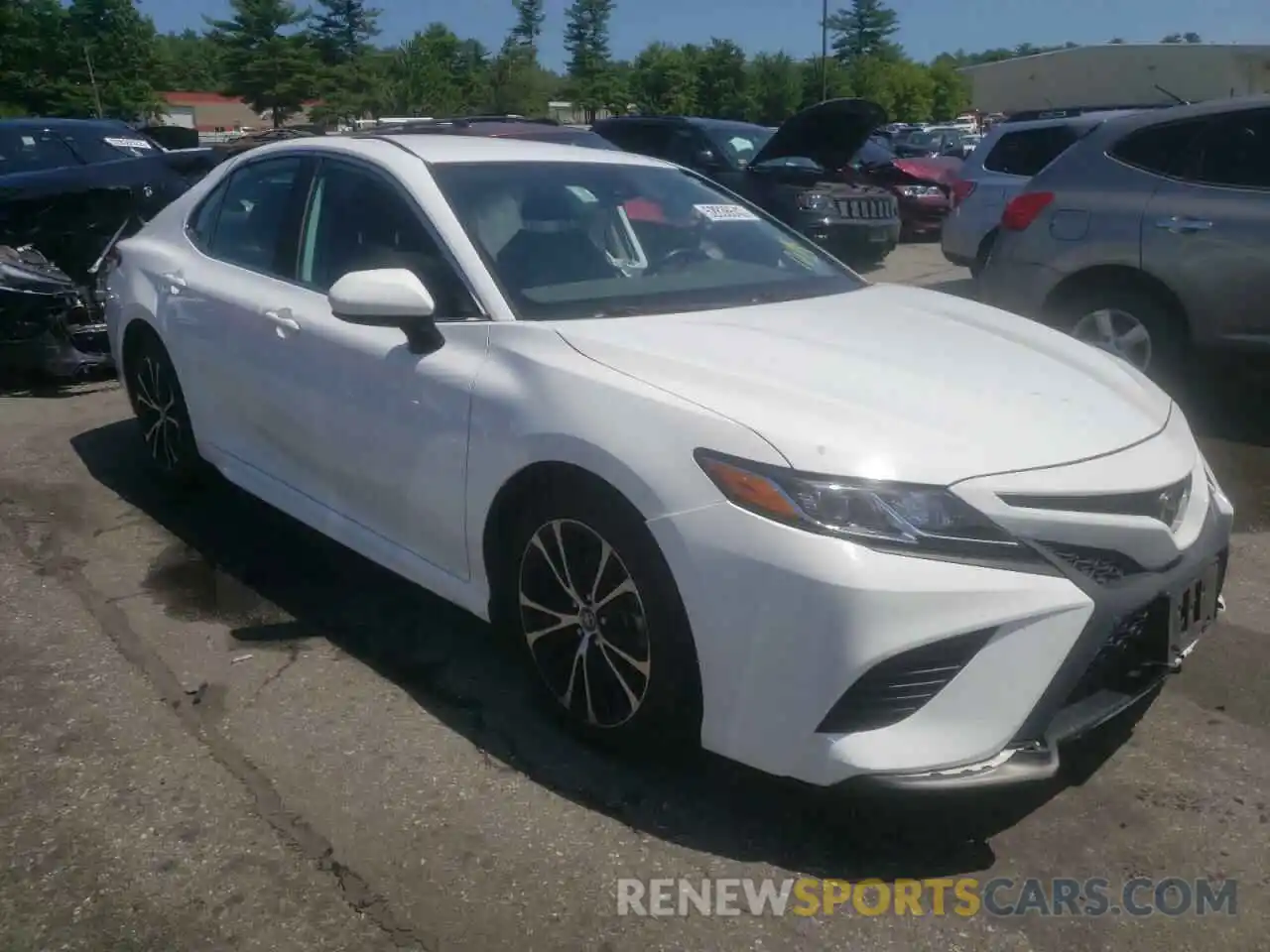 1 Photograph of a damaged car 4T1G11AK6LU327299 TOYOTA CAMRY 2020