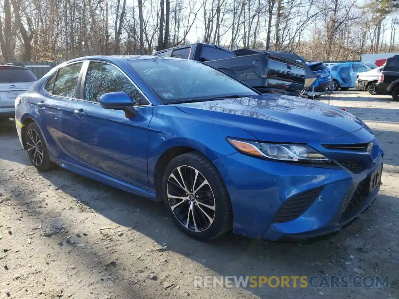 1 Photograph of a damaged car 4T1G11AK6LU328419 TOYOTA CAMRY 2020