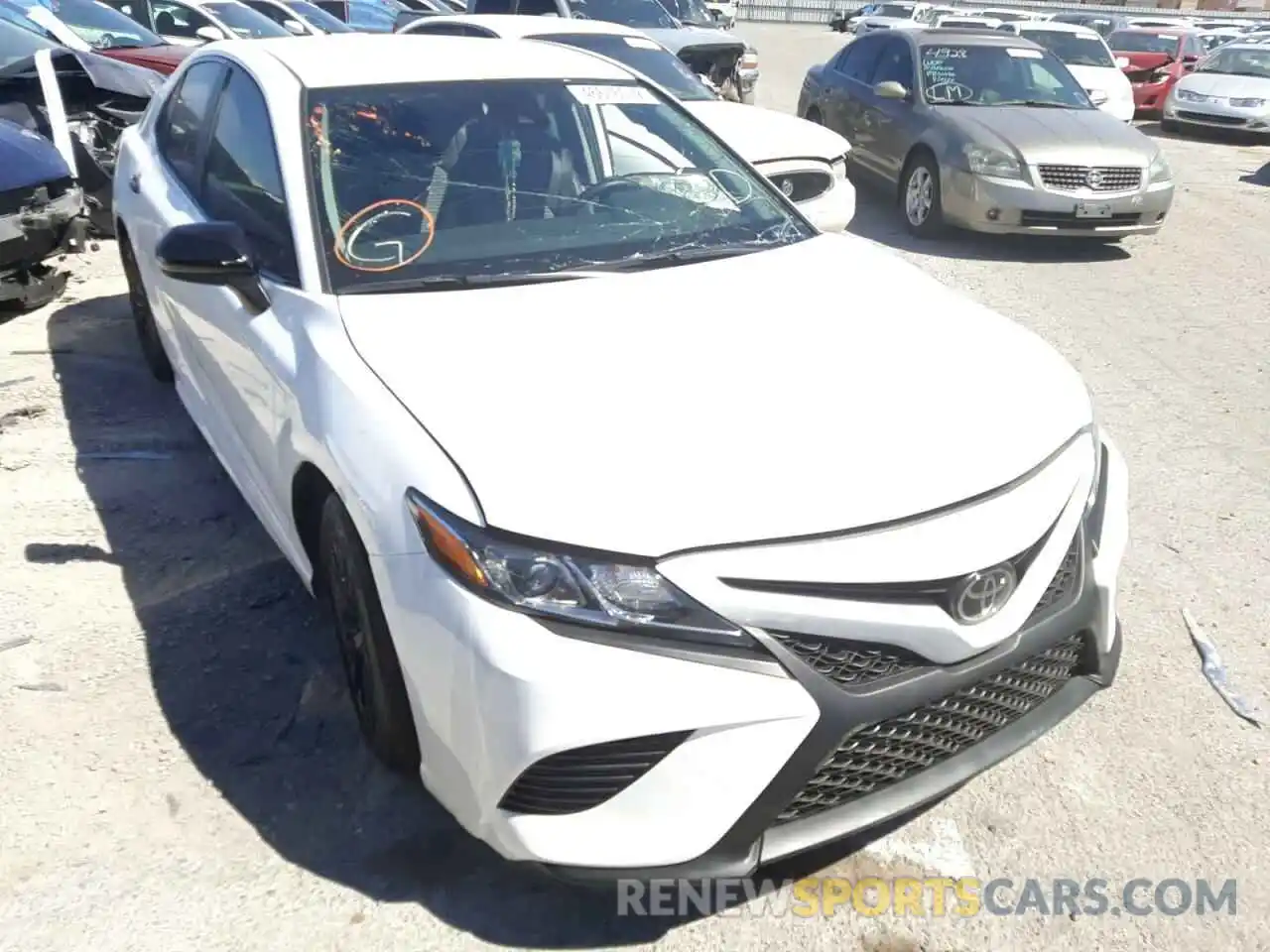 1 Photograph of a damaged car 4T1G11AK6LU329098 TOYOTA CAMRY 2020