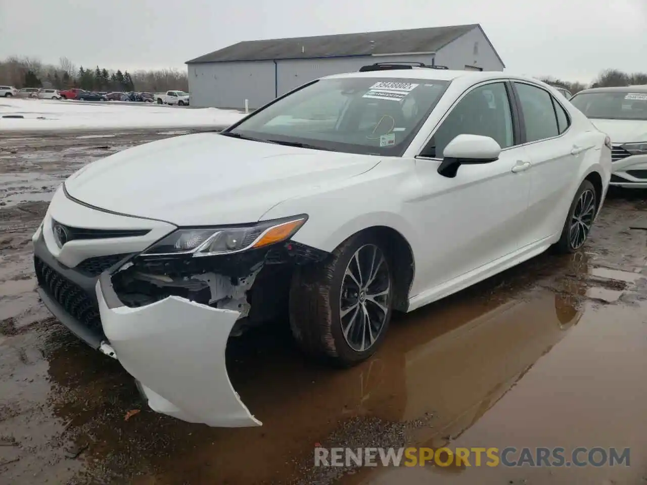 2 Photograph of a damaged car 4T1G11AK6LU330316 TOYOTA CAMRY 2020