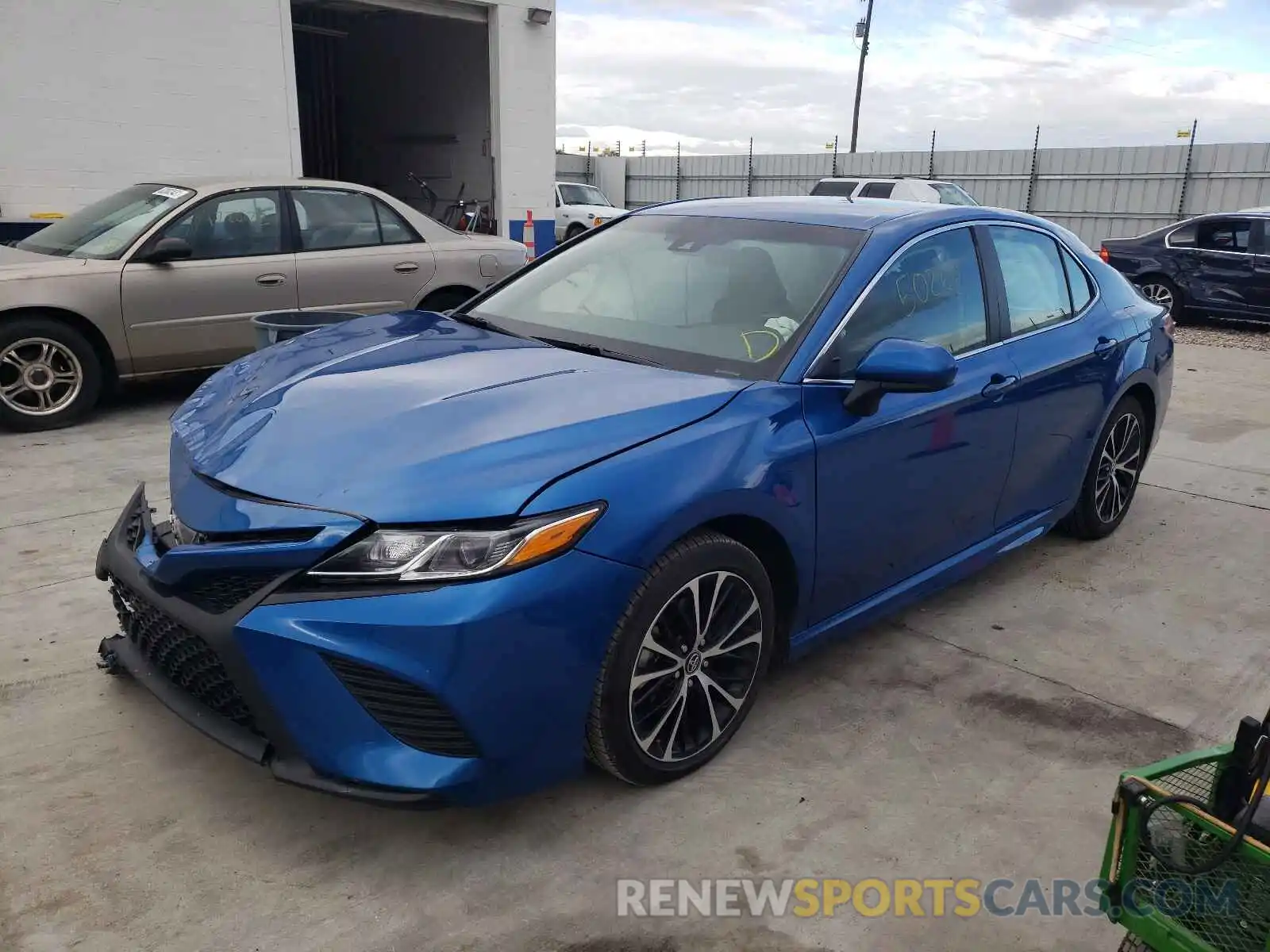 2 Photograph of a damaged car 4T1G11AK6LU332065 TOYOTA CAMRY 2020